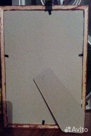 Картина-вышивка в деревянной рамке