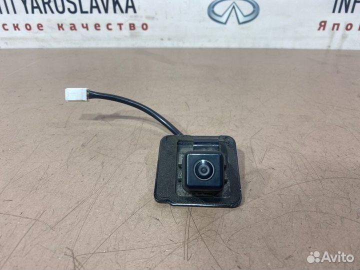 Камера заднего вида Infiniti M25 M35 M37 M56 Q70
