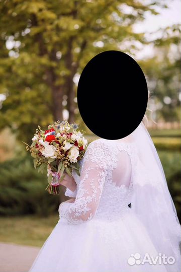 Свадебное платье