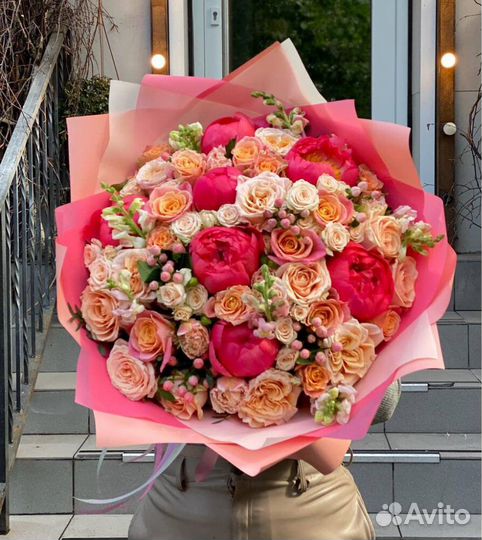 Доставка или самовывоз букетов в Москве и мо