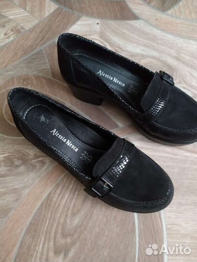 Полуботинки женские 38 размер