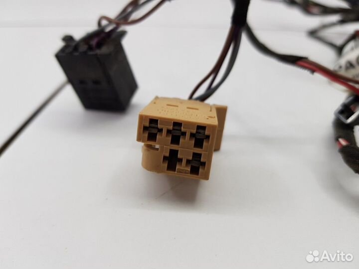 Электропроводка задней правой двери