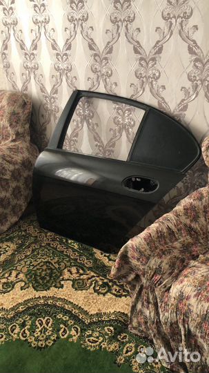 Задняя левая дверь бмв е65