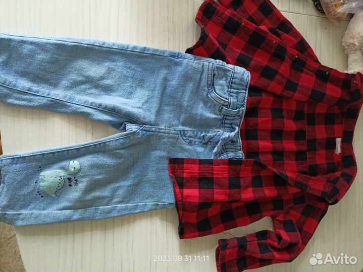 Джинсы и рубашка на мальчика