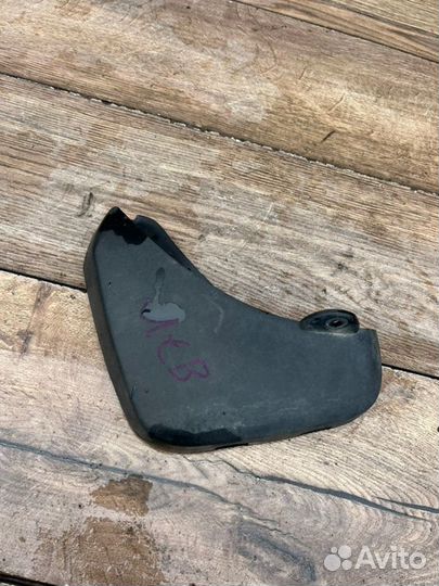 Брызговик задний левый Audi 3 8P 1.8 2008