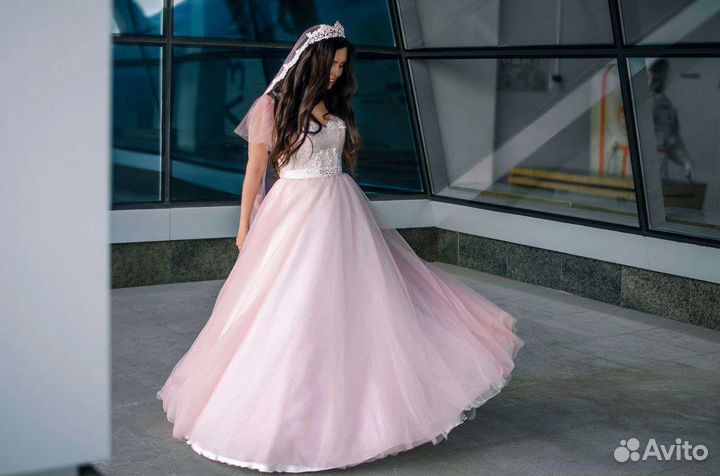 Платье на выпускной/свадьбу