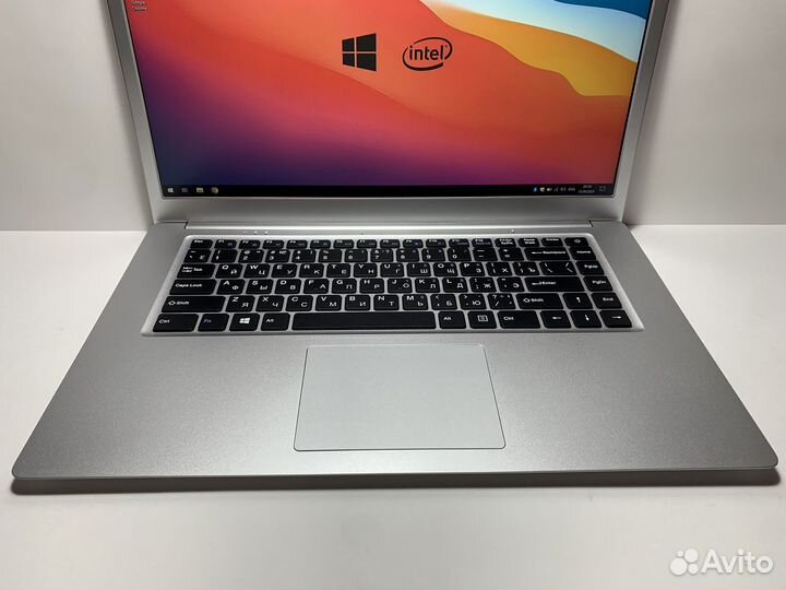 Ноутбук с витрины intel/4ядра/8gb/IPs/FullHD/NVMe