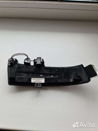 Mercedes w212 повторитель поворотника