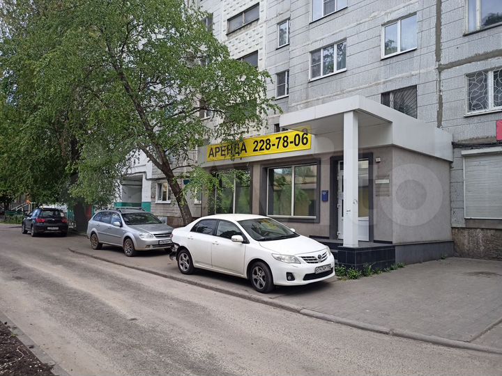 Торговое помещение, 100 м²