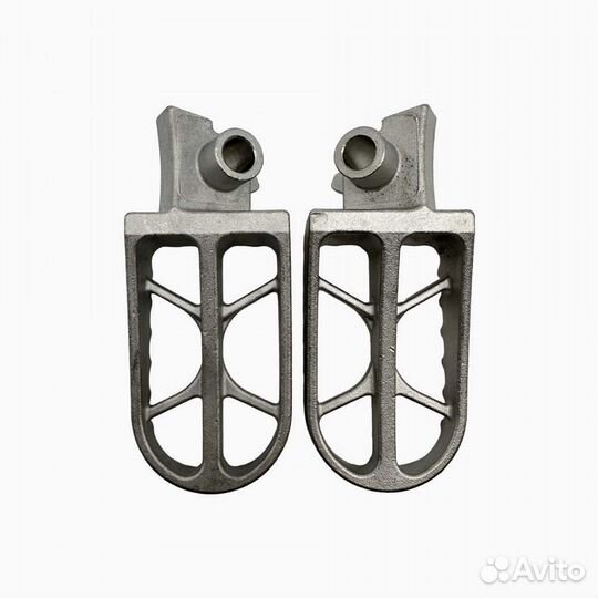 Подножки водительские на мотоцикл kayo K1 (в сборе