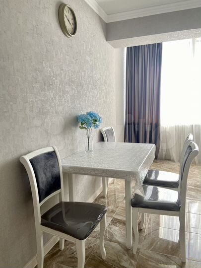 2-к. квартира, 70 м², 8/9 эт.