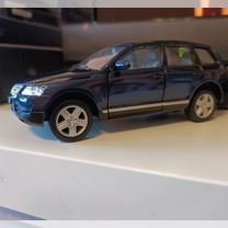 Модели welly Volkswagen Touareg, Range rover