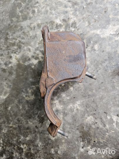 Кронштейн подвесного подшипника ford focus 2 1.8