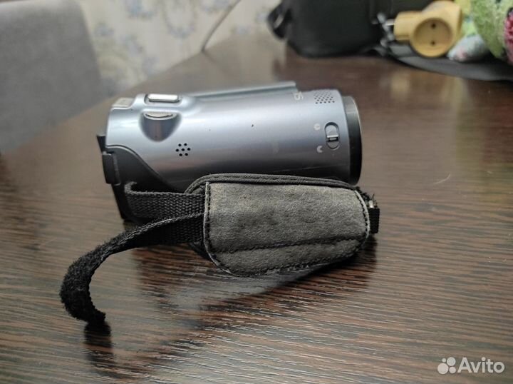 Цифровая видеокамера samsung