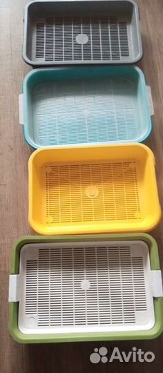 Лотки,миски и корректор поведения для кошек