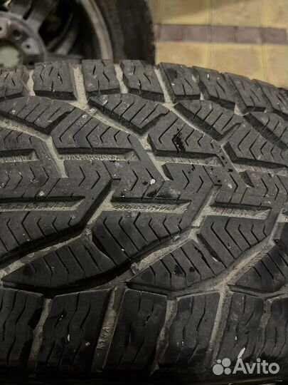 Зимние шины 235/55 r17 с дисками bmw e83