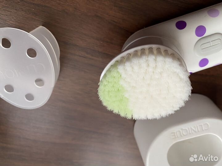 Щетка для лица Clinique Sonic System