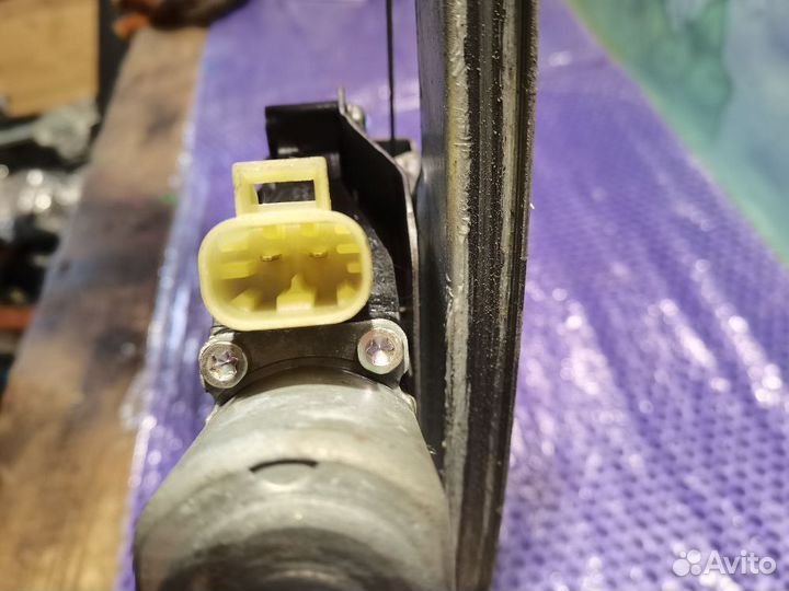 Стеклоподъемник электр. задний левый Chevrolet Aveo