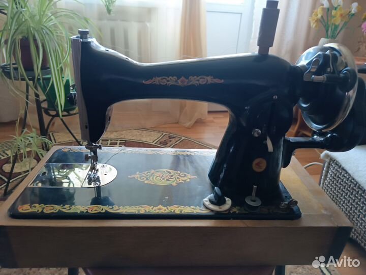 Швейная машинка