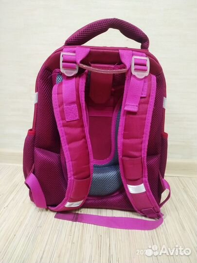 Школьный рюкзак