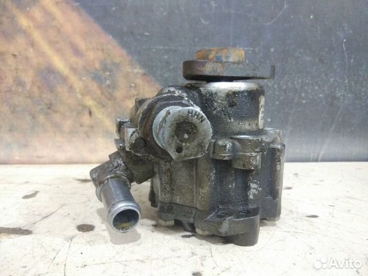 Гидроусилитель Volkswagen Passat Variant B5 AZX