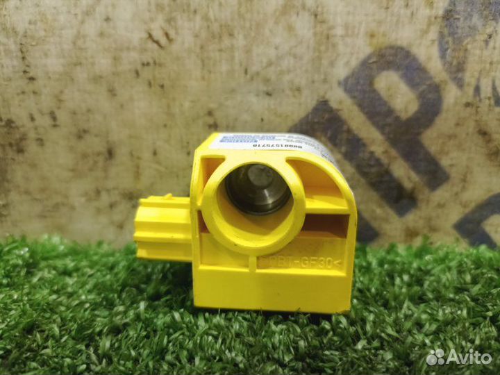 Датчик удара передний левый Ford Fusion хэтчбек