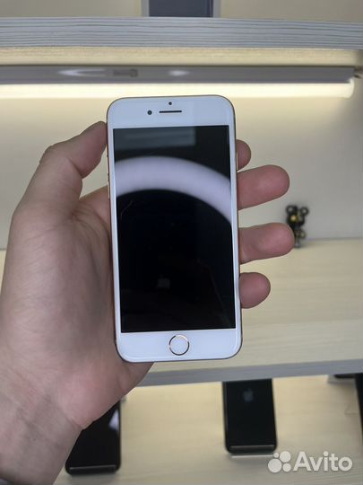 iPhone 8, 64 ГБ