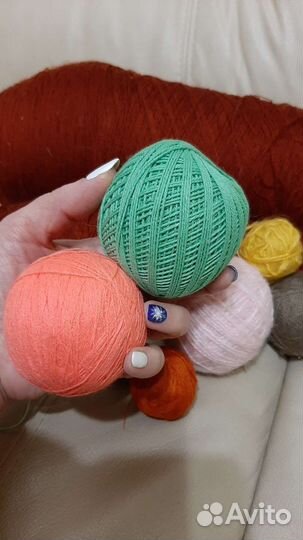 1.2 кг. Нитки для вязания