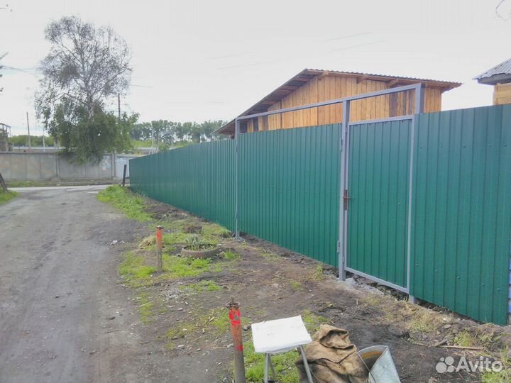 Заборы из профнастила