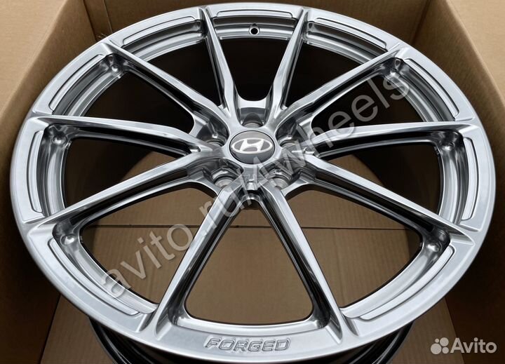 Кованые диски Hyundai Santa Fe R19 наличие