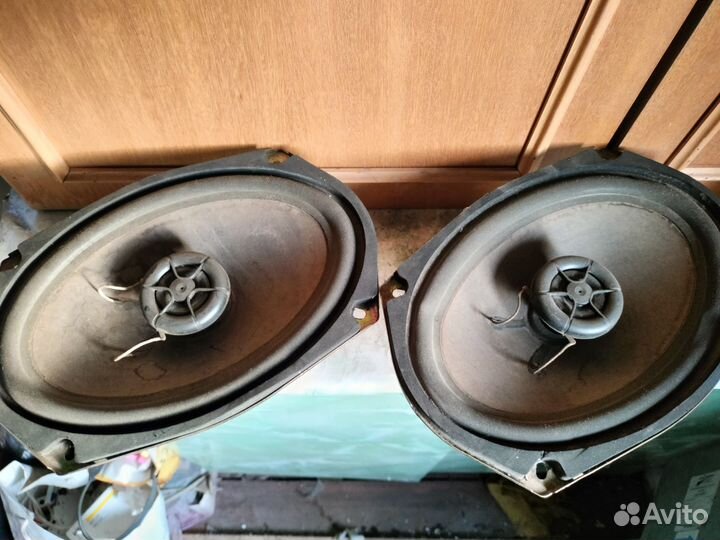 Магнитола цена за все,динамики