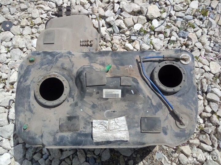 Бак топливный (BMW X5)