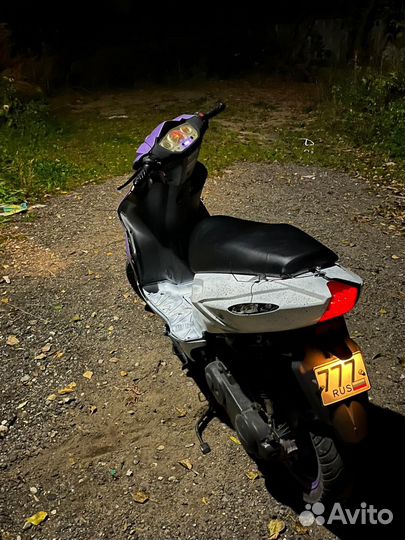 Скутер Nexus Reggy 125 сс