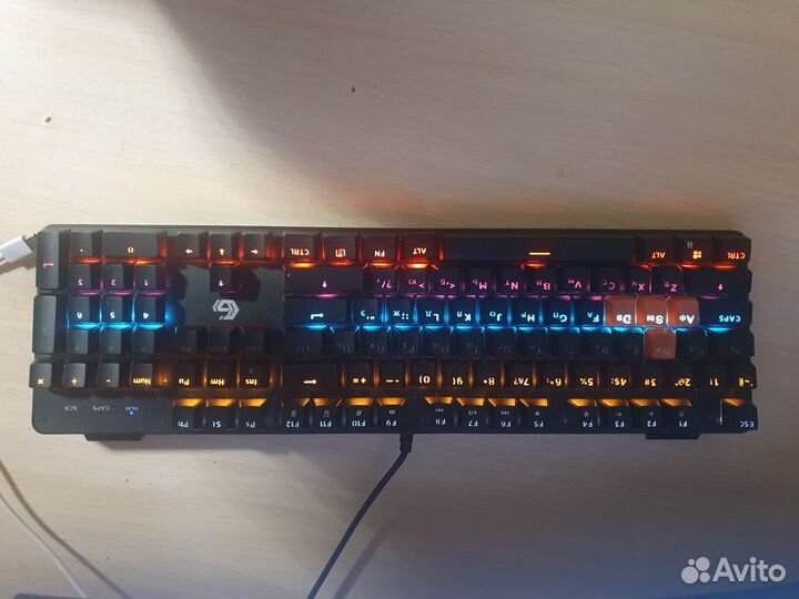 Игровая механическая клавиатура