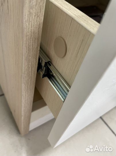 Письменный стол