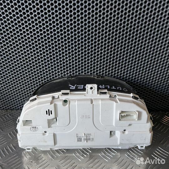 Панель приборов Mitsubishi Outlander