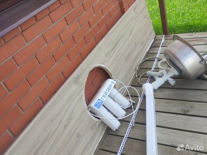 Столешница от кухонного гарнитура и раковина