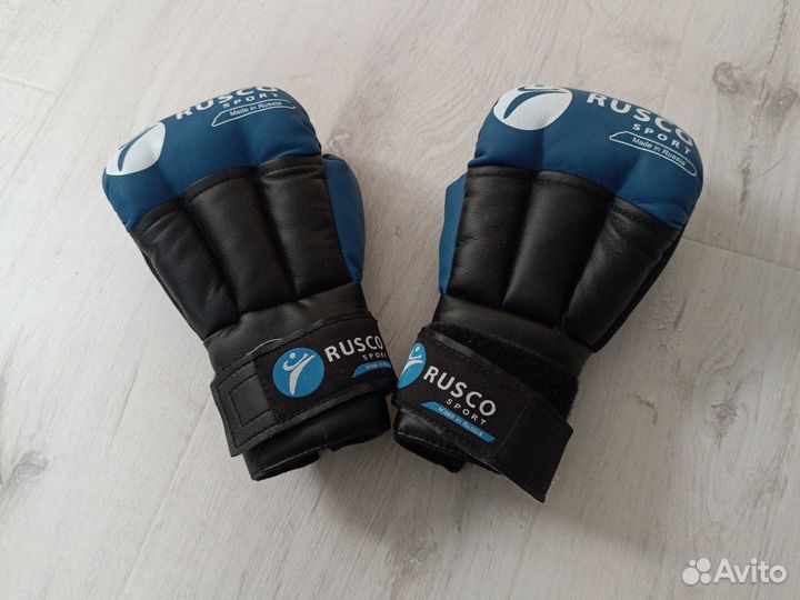 Перчатки для рукопашного боя