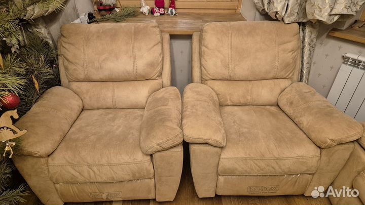 Диван и два кресла реклайнеры