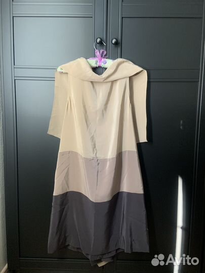 Платье из натурального шелка 42-44 размер