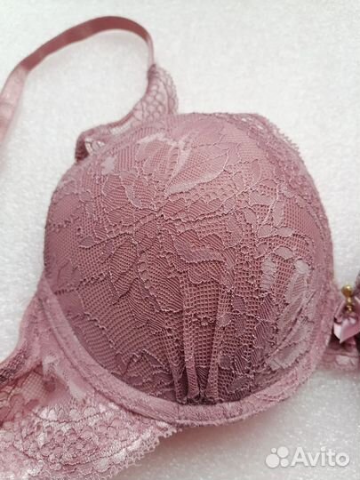 Бюстгалтер новый 85С