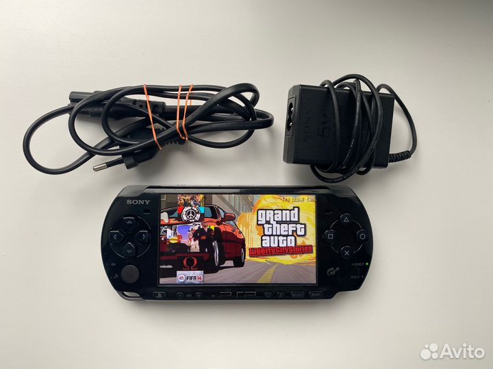 Sony PSP 3005 прошитая 8gb