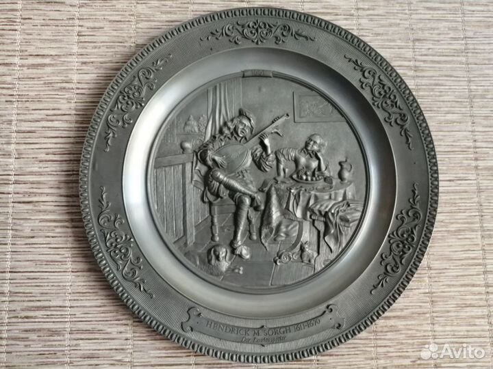 Коллекционная настенная тарелка. Германия