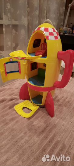 Космический корабль Свинка пеппа