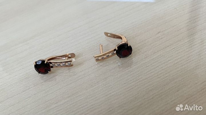 Серьги золото с гранатом