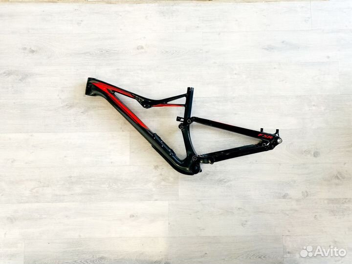 Карбон рама Specialized Stumpjumper 29
