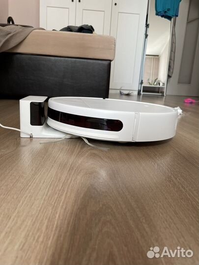 Mi Robot Vacuum-Mop Essential