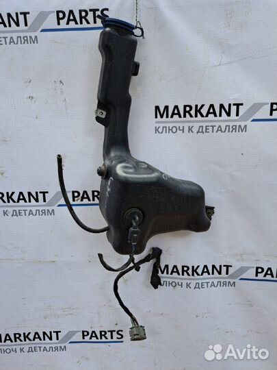 Бачок стеклоомывателя передний Mercedes E350 W212