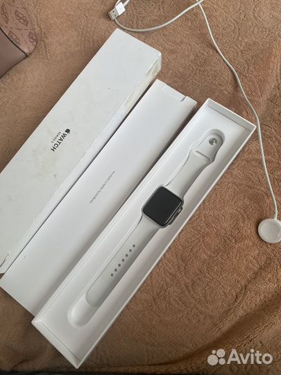 Часы эйпл watch 3