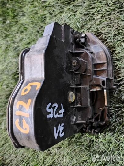 Замок двери задний левый Bmw X3 28Ix F25 N52T 2011